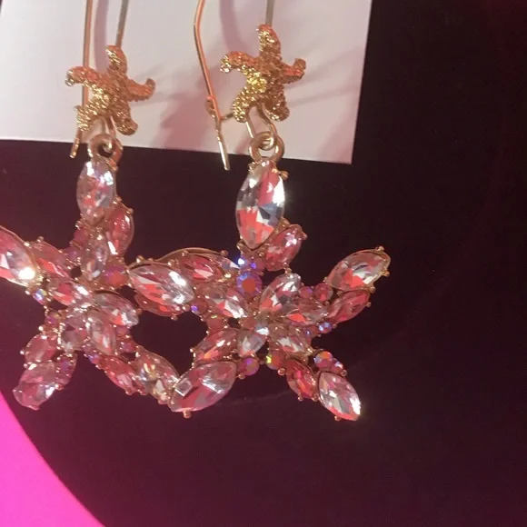 ⭐️NWT BETSEY JOHNSON STARFISH EARRINGS - Picture 4 of 11